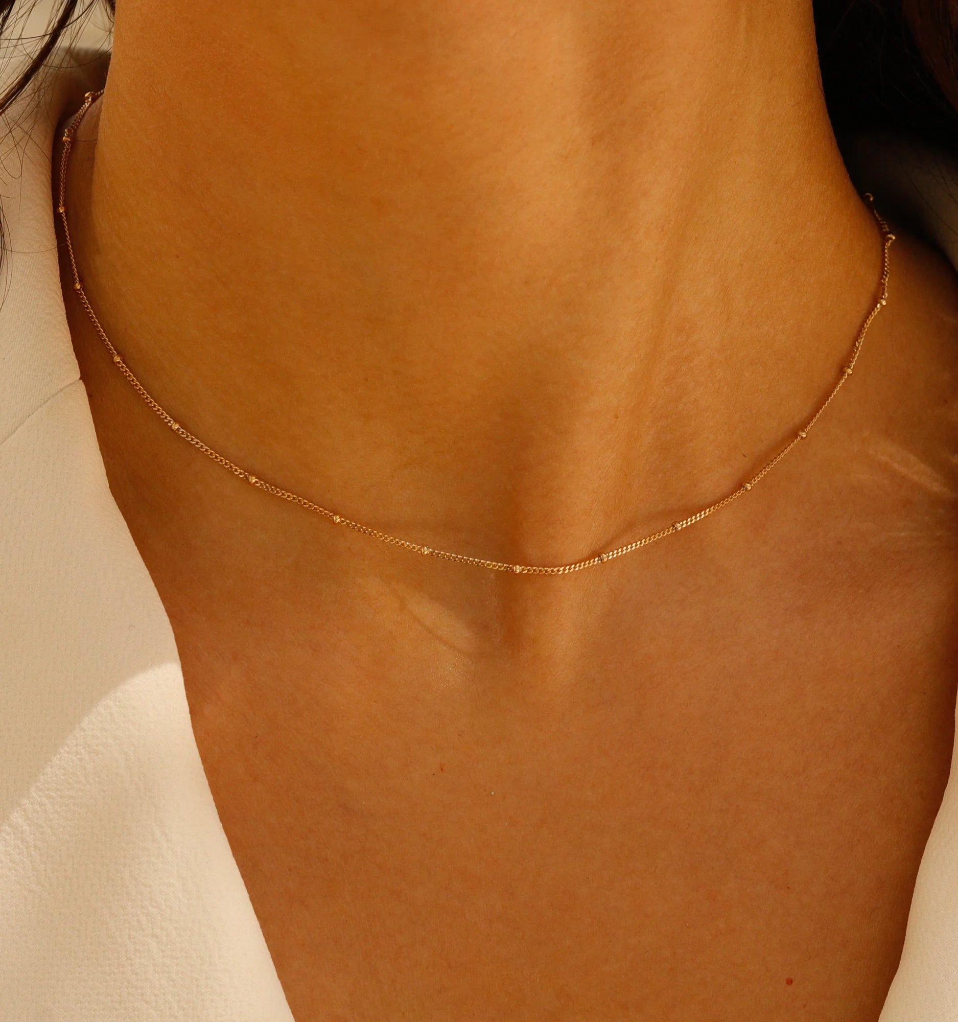Bead Clavicle Necklace