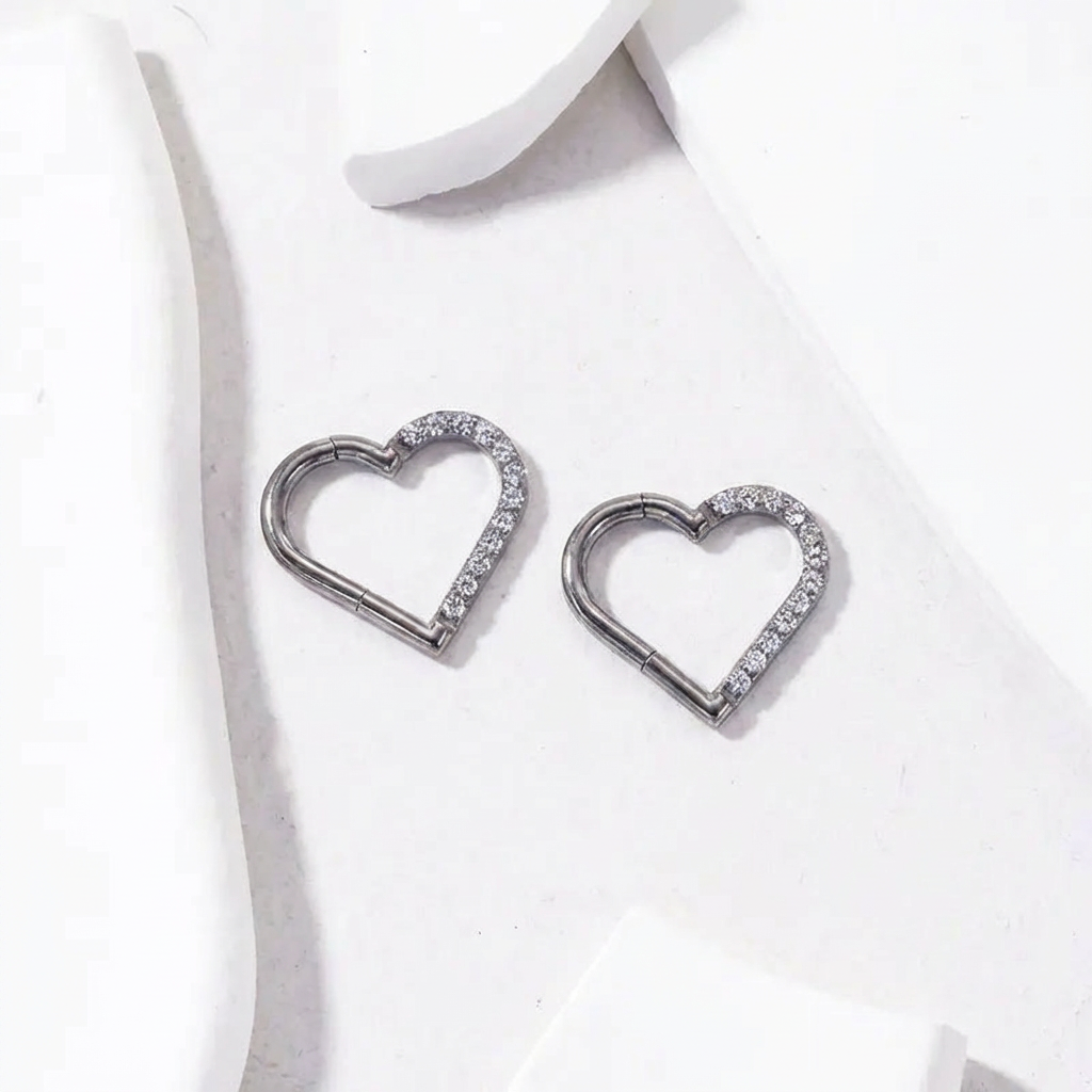 Heart-Shaped Cartilage Piercing Earring 16G